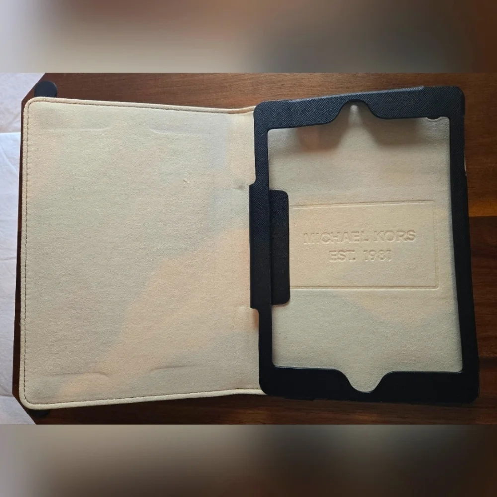 NWOT | Michael Kors | Leather Tablet Case | Black w/ Cream Interior & Gold Logo